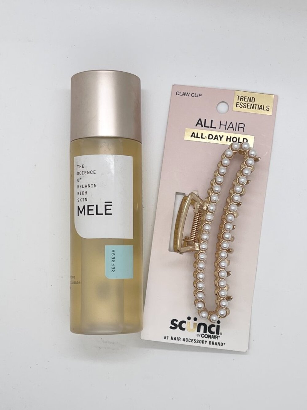 MELE Even Tone Post Cleanse Tonic Size 5 fl oz. **FREE GIFT**